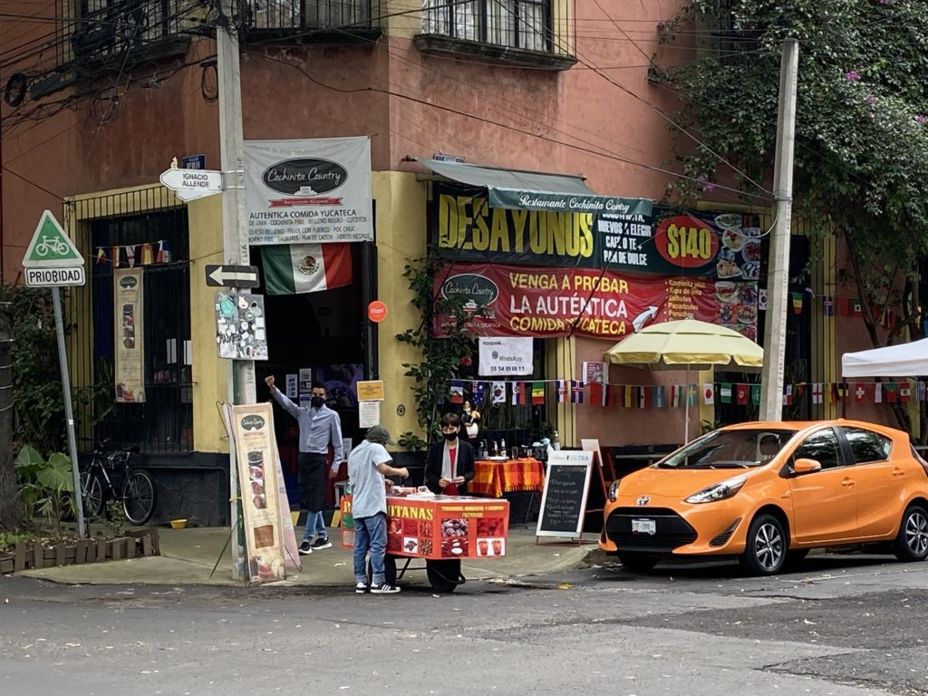 Coyoacán street scene